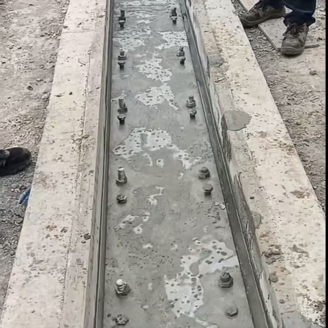 黄骅港口码头起重机龙门吊重型机械设备稳固用早强快凝轨道胶泥